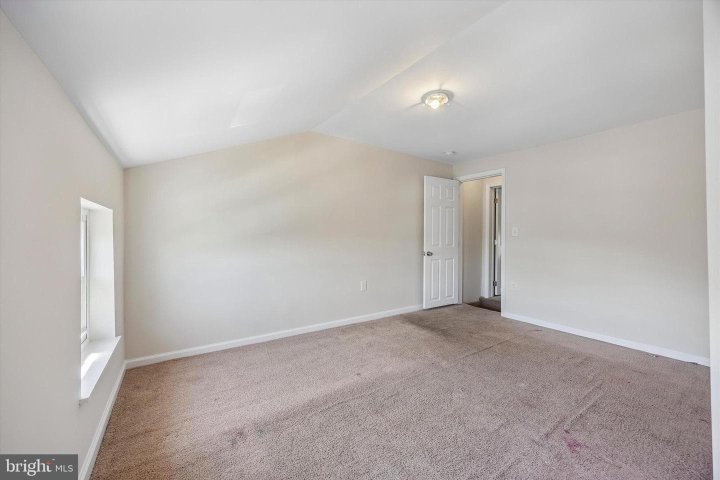 436 Lemonte Street photo 23