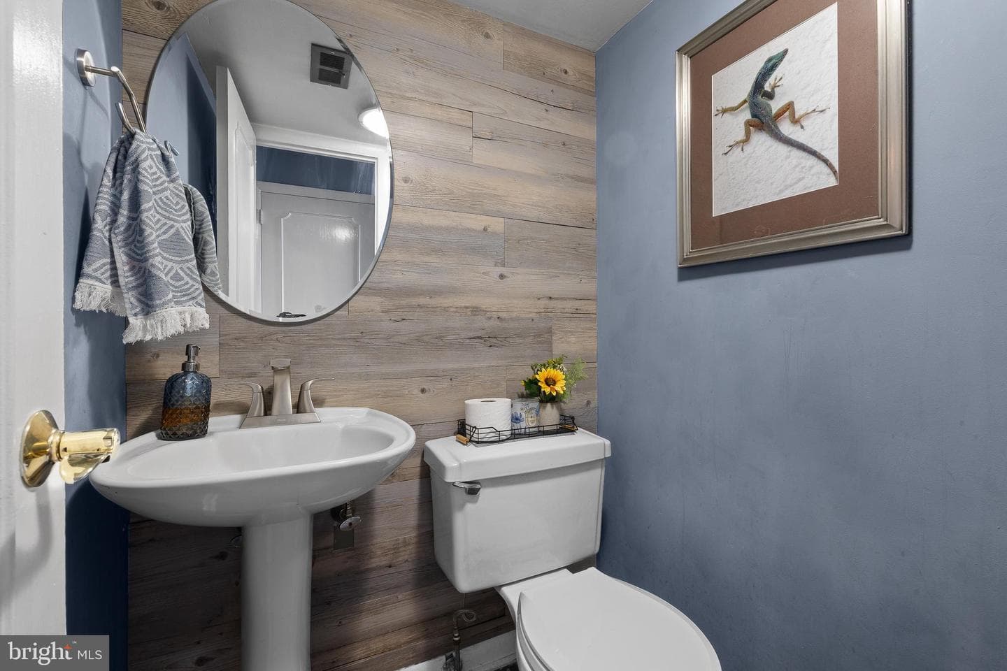 1044 Bloomfield Avenue photo 11
