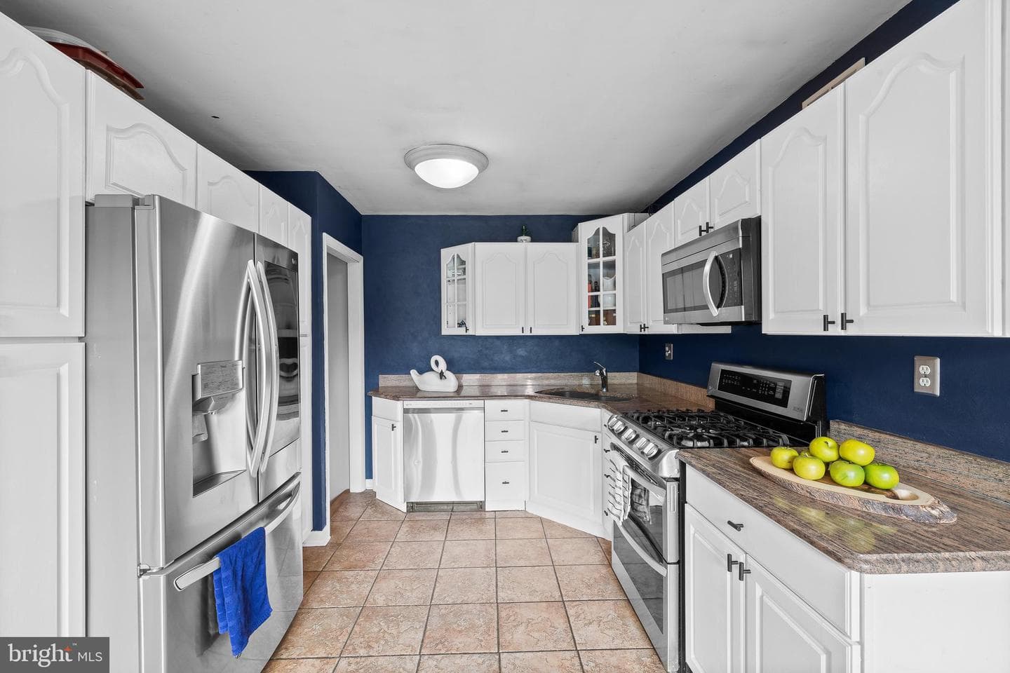 1044 Bloomfield Avenue photo 8