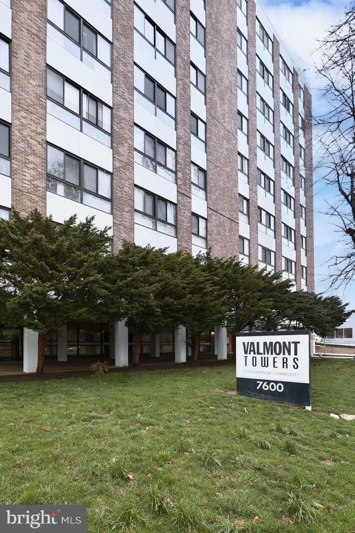 7600 Roosevelt Boulevard #701 photo 3