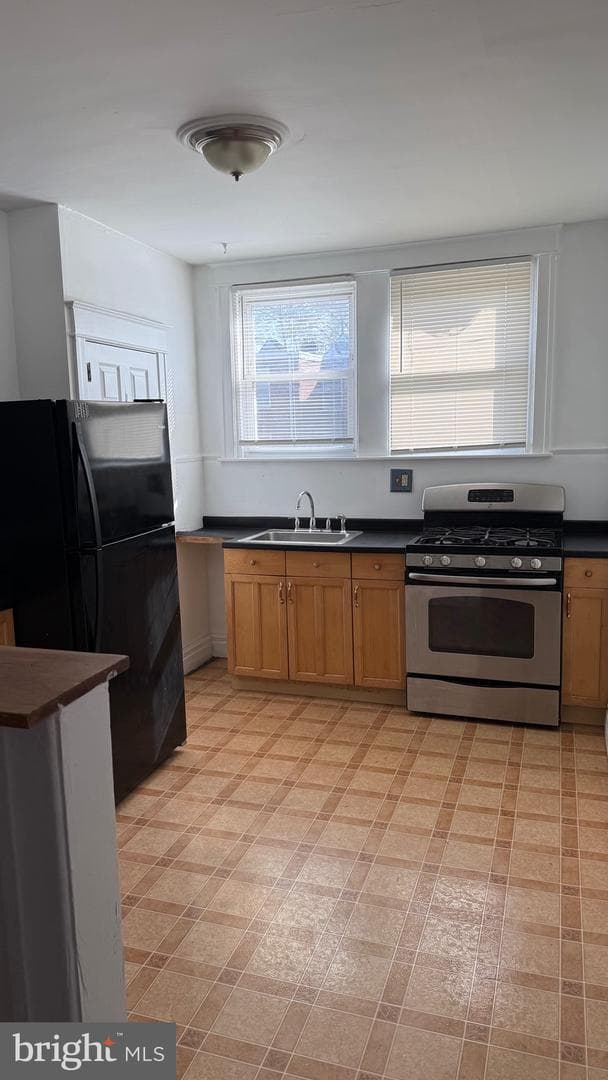 3138 Unruh Avenue photo 6