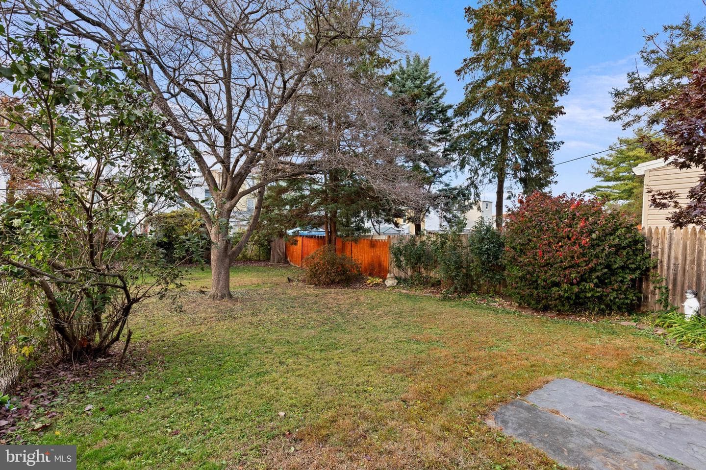 458 Lyceum Avenue photo 24