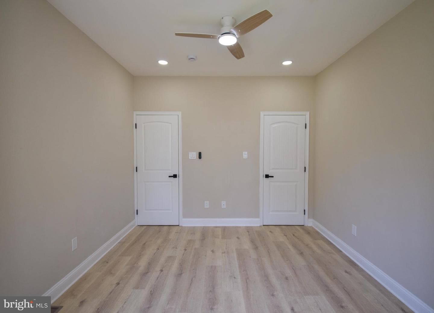 5334 Lena Street photo 15