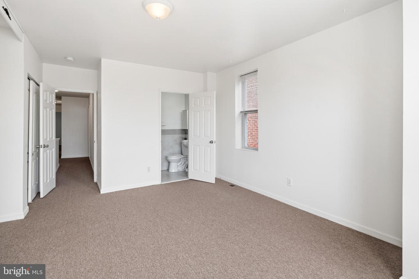 151 W Abbottsford Avenue photo 18