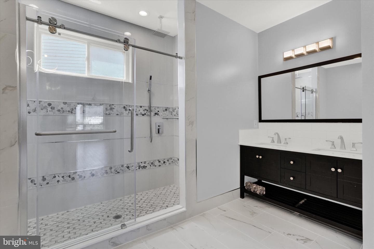2652 E Norris Street photo 27
