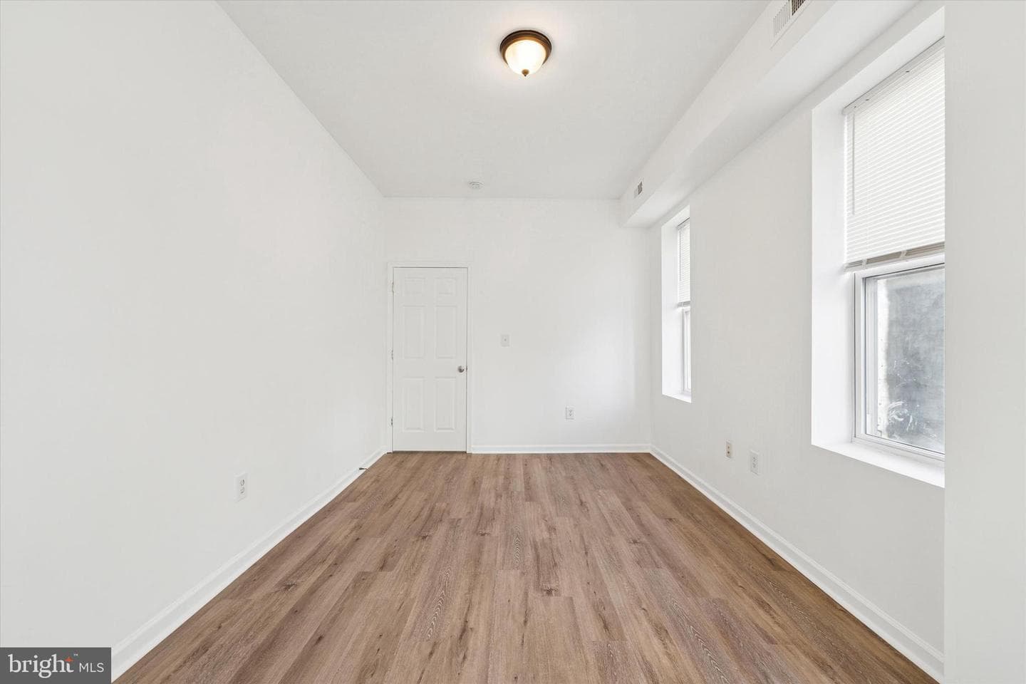 1621 W Montgomery Avenue photo 13