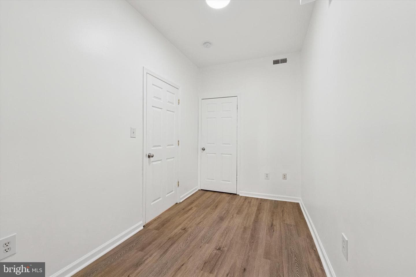1621 W Montgomery Avenue photo 16