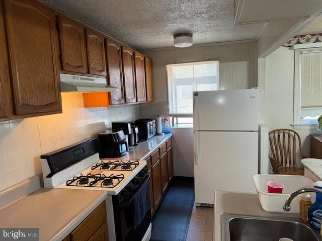 2936 Levick Street photo 8