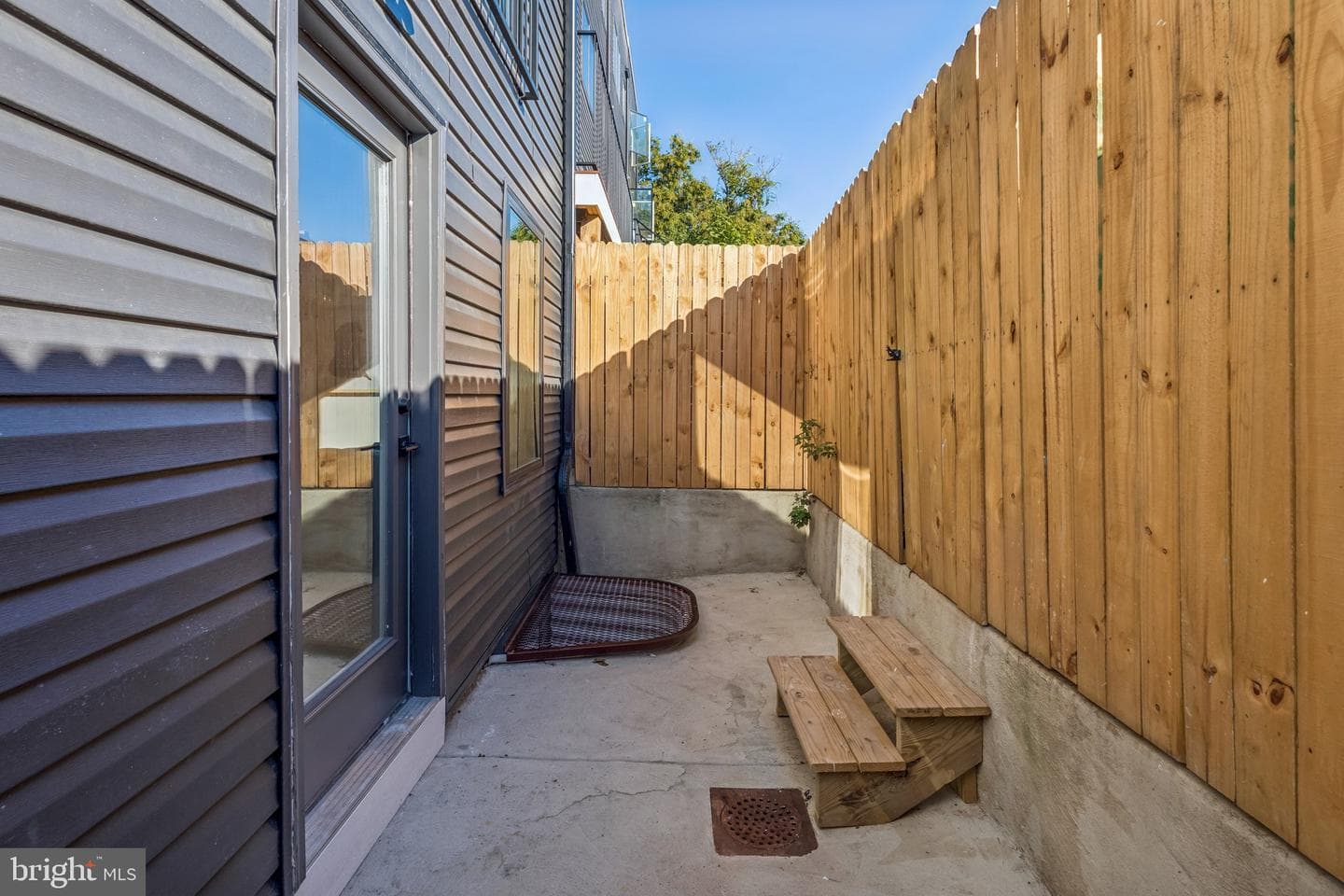 739 N Capitol Street photo 54