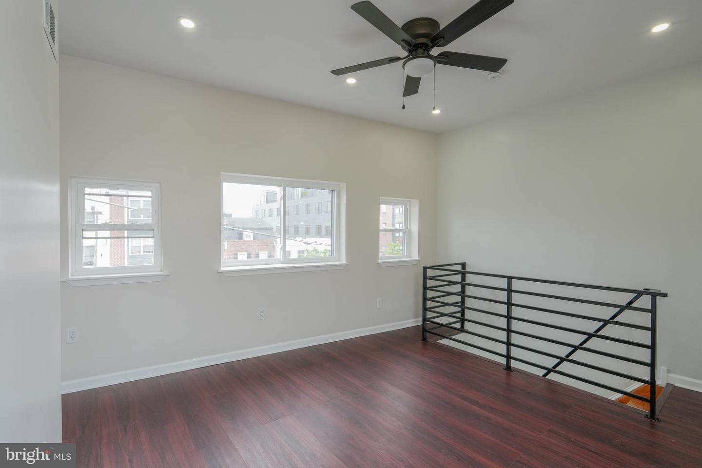 1236 E Moyamensing Avenue photo 14