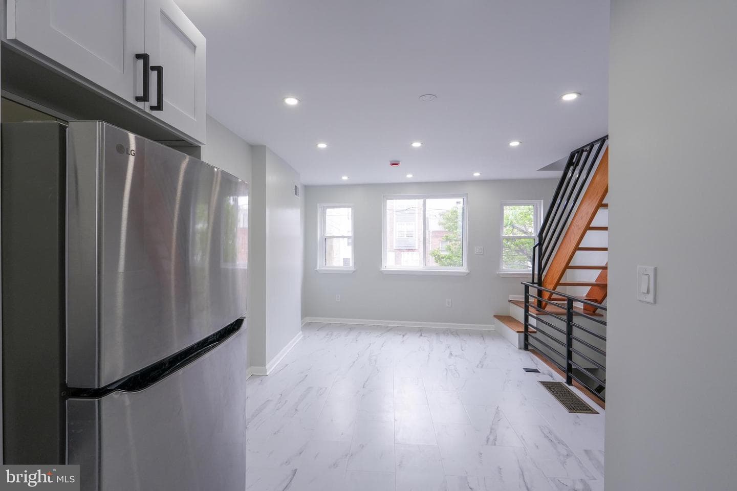 1236 E Moyamensing Avenue photo 9