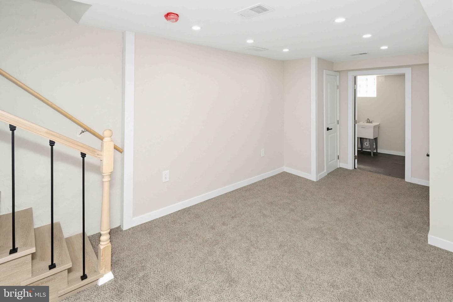 5824 N Marshall Street photo 26
