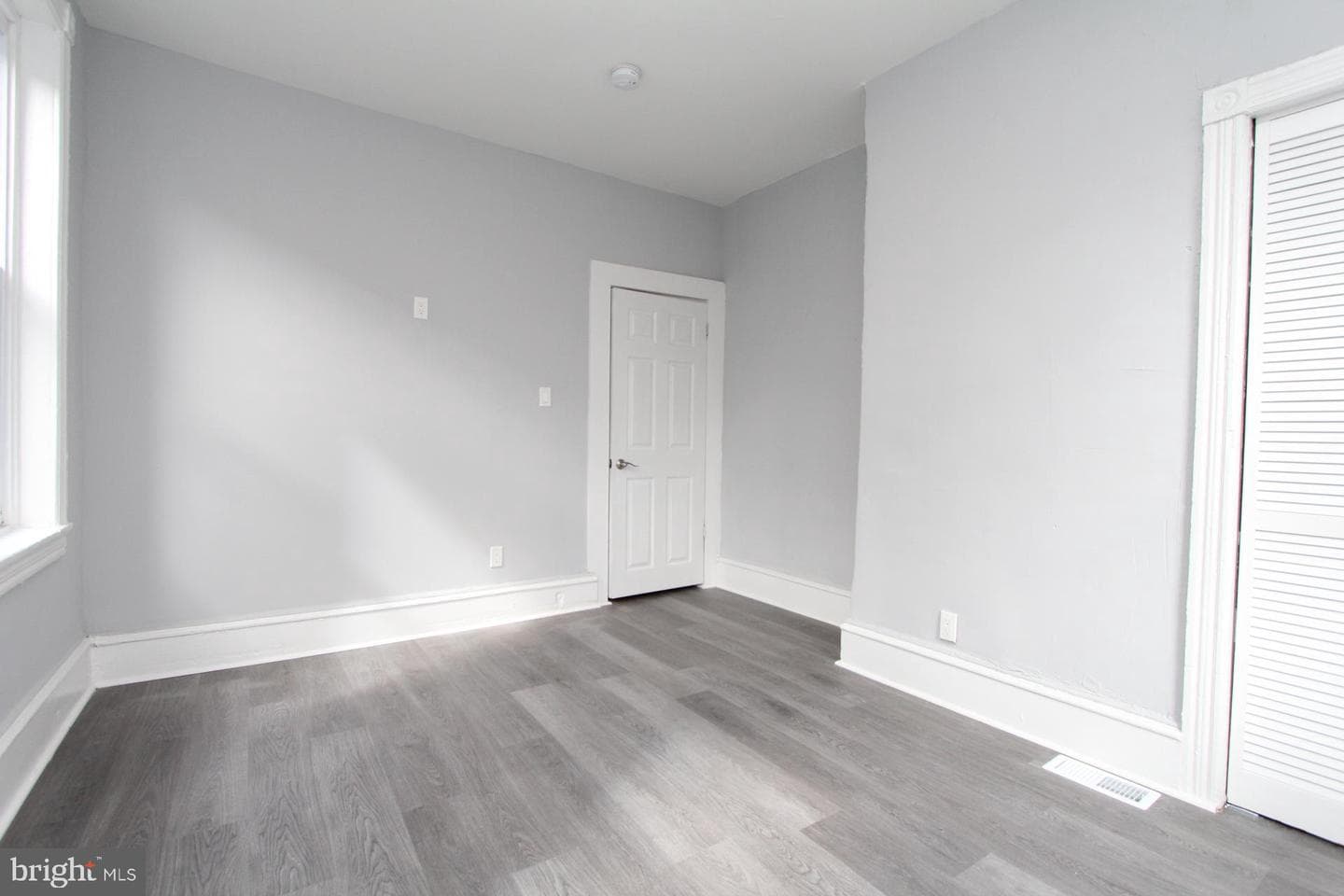 2549 N 29th Street photo 14