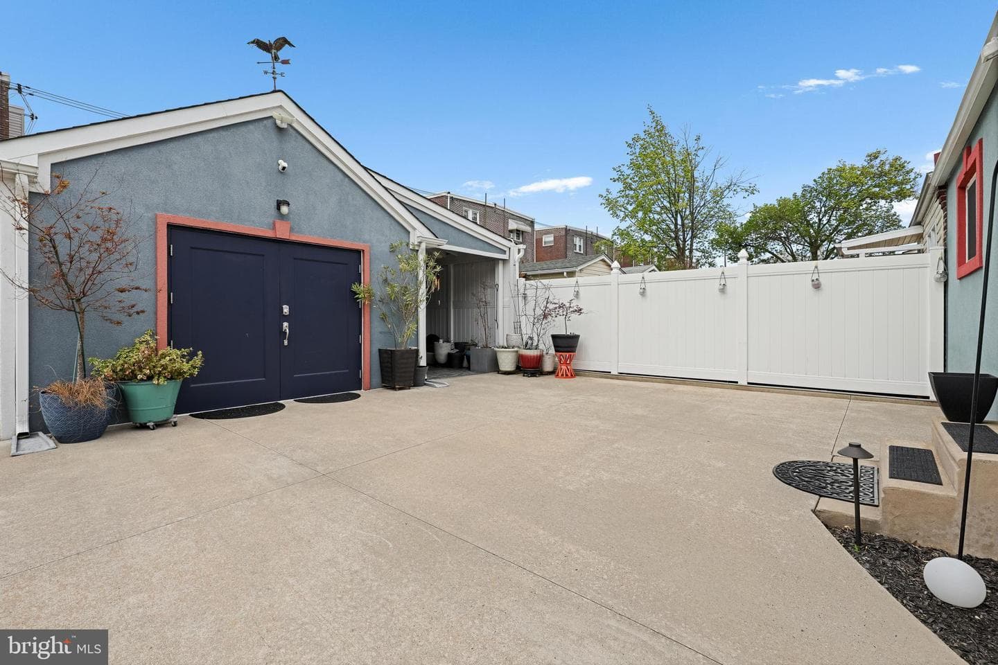 8320 Alicia Street photo 4