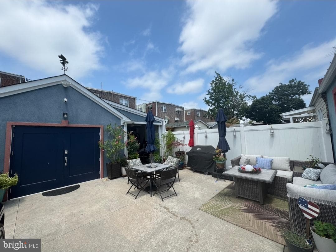 8320 Alicia Street photo 5