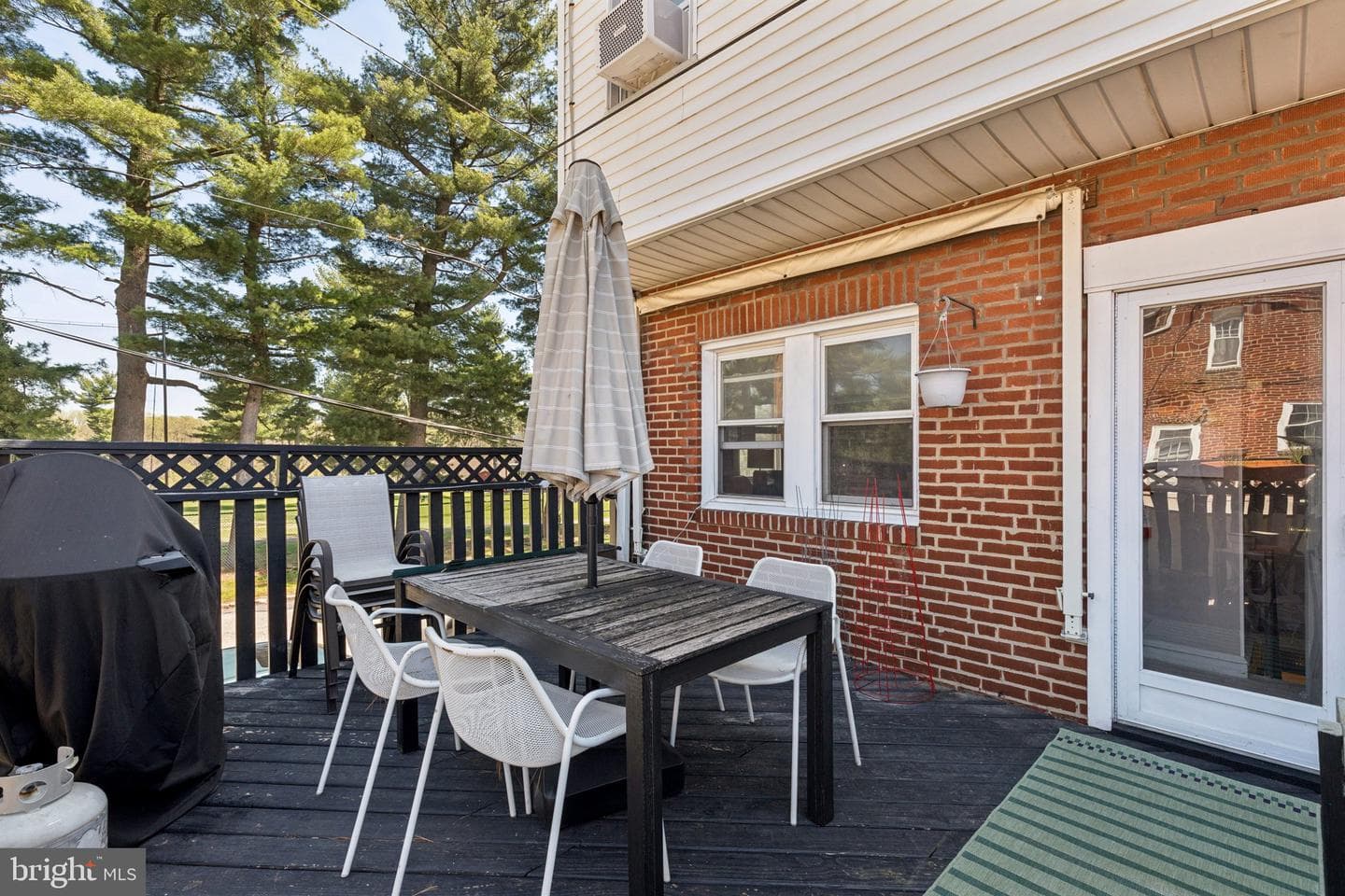 674 Wendover Street photo 44