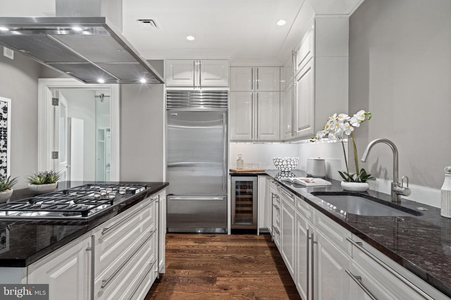 130 S 18th Street #1602 photo 16
