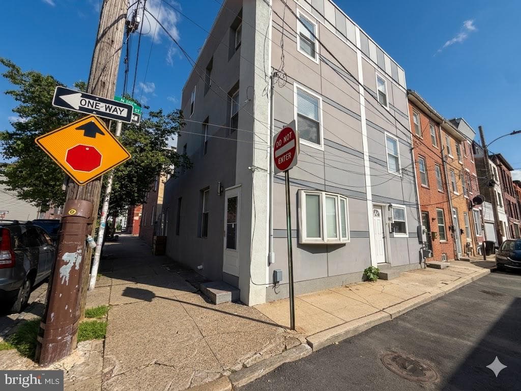 1557 N Orkney Street photo 17