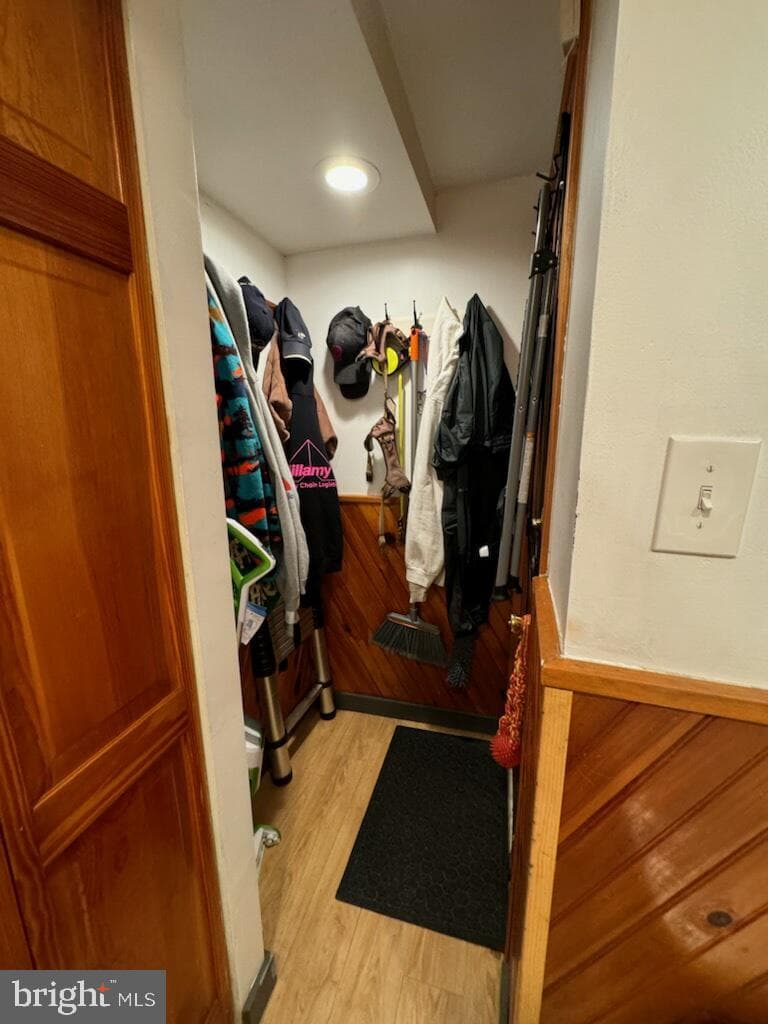 2710 E Birch Street photo 13