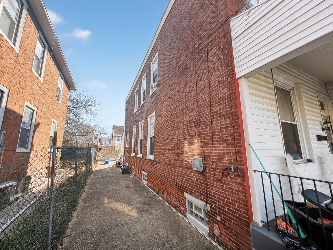 1529 N 54th Street photo 16