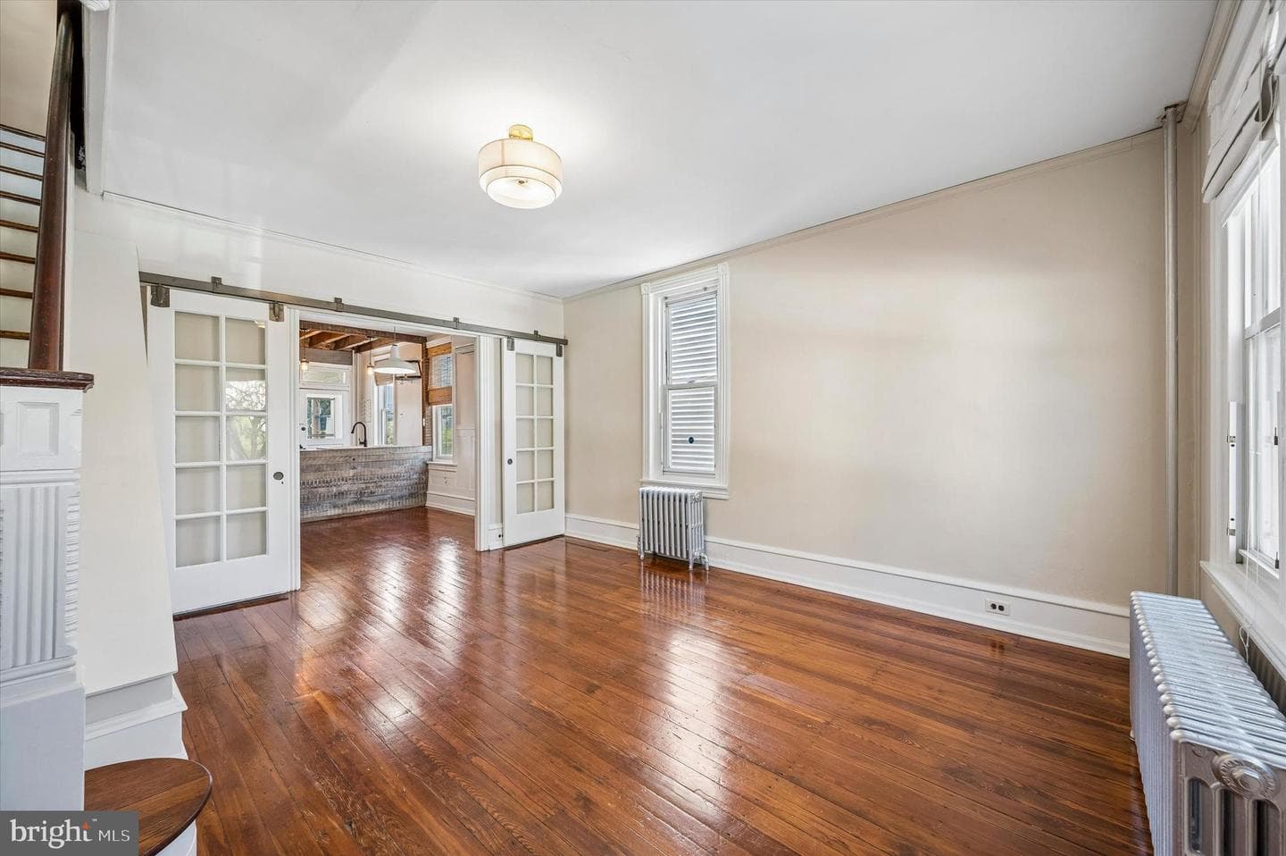 383 Conarroe Street photo 2