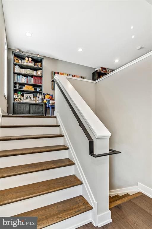 305 Green Street photo 14