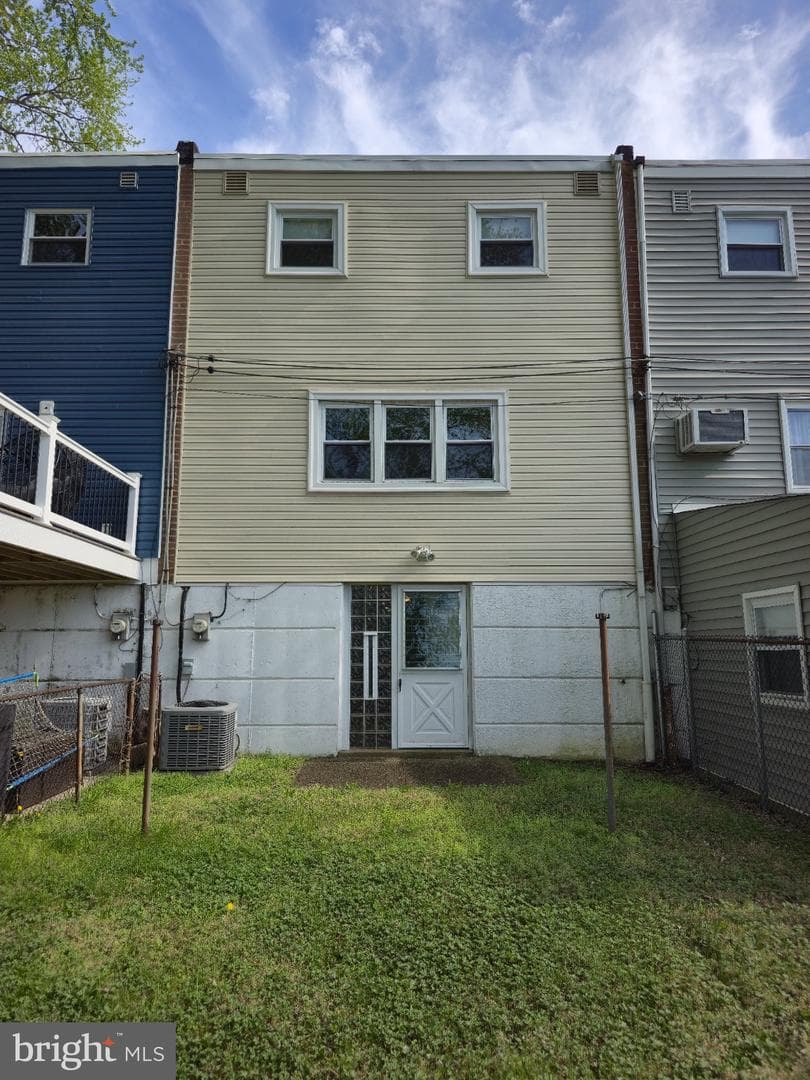 3616 Sussex photo 22