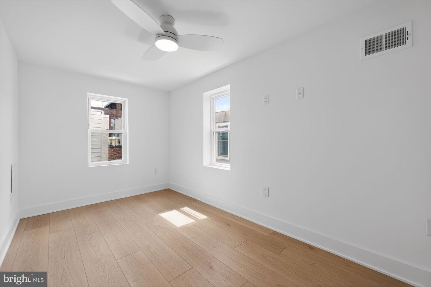2033 S Mildred Street photo 24