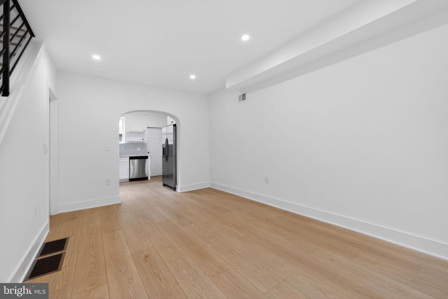 2033 S Mildred Street photo 9