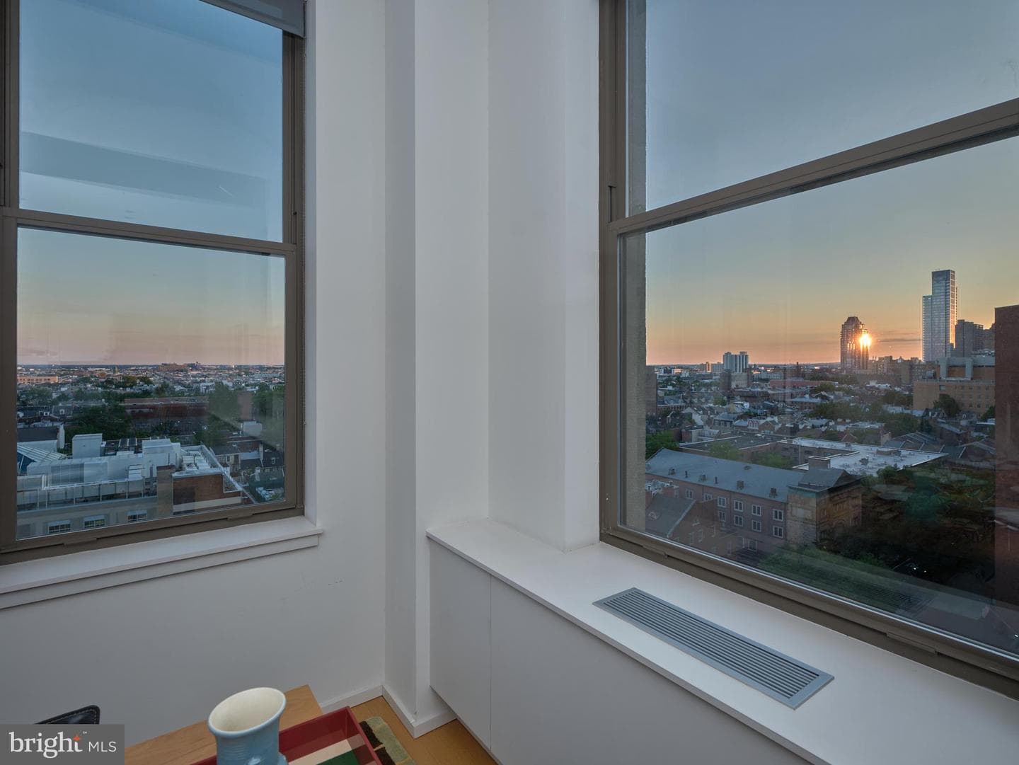 210 W Washington Square #8sw photo 15