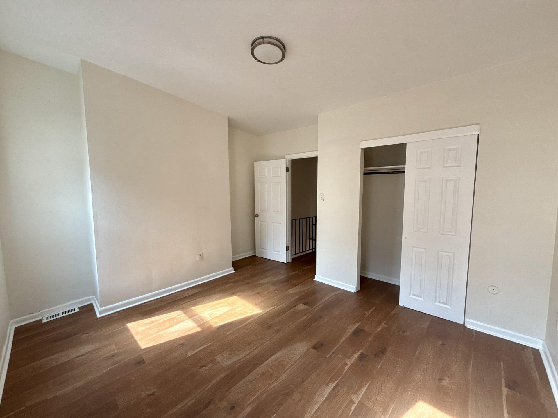 256 S Alder Street photo 6