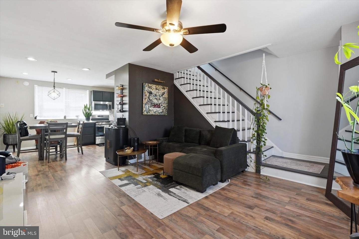 4604 Meridian Street photo 2