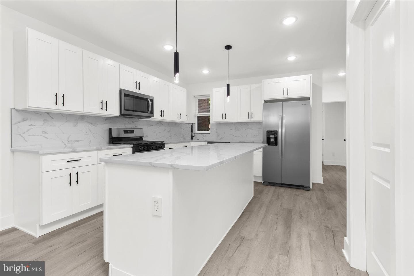 515 W Abbottsford Avenue photo 9