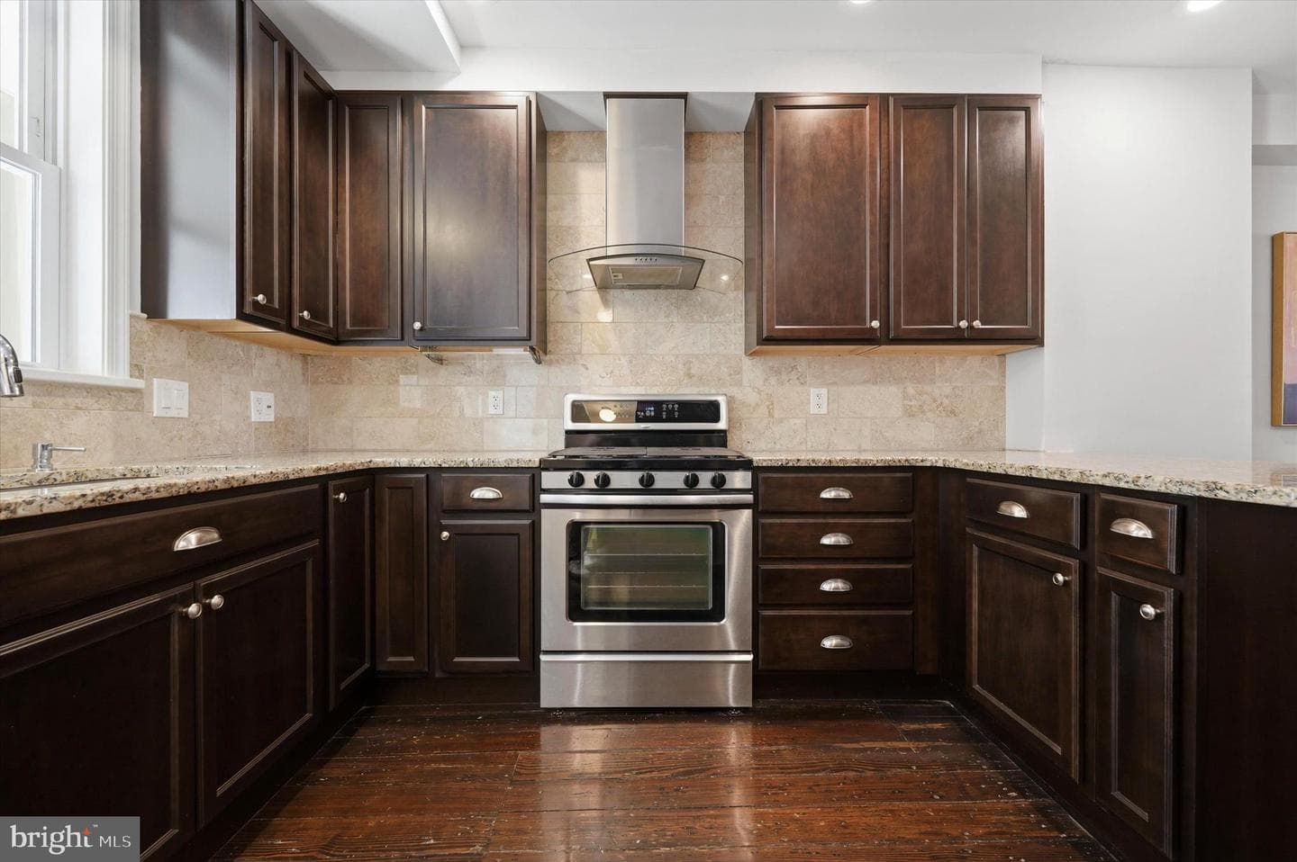 913 S 10th Street photo 9