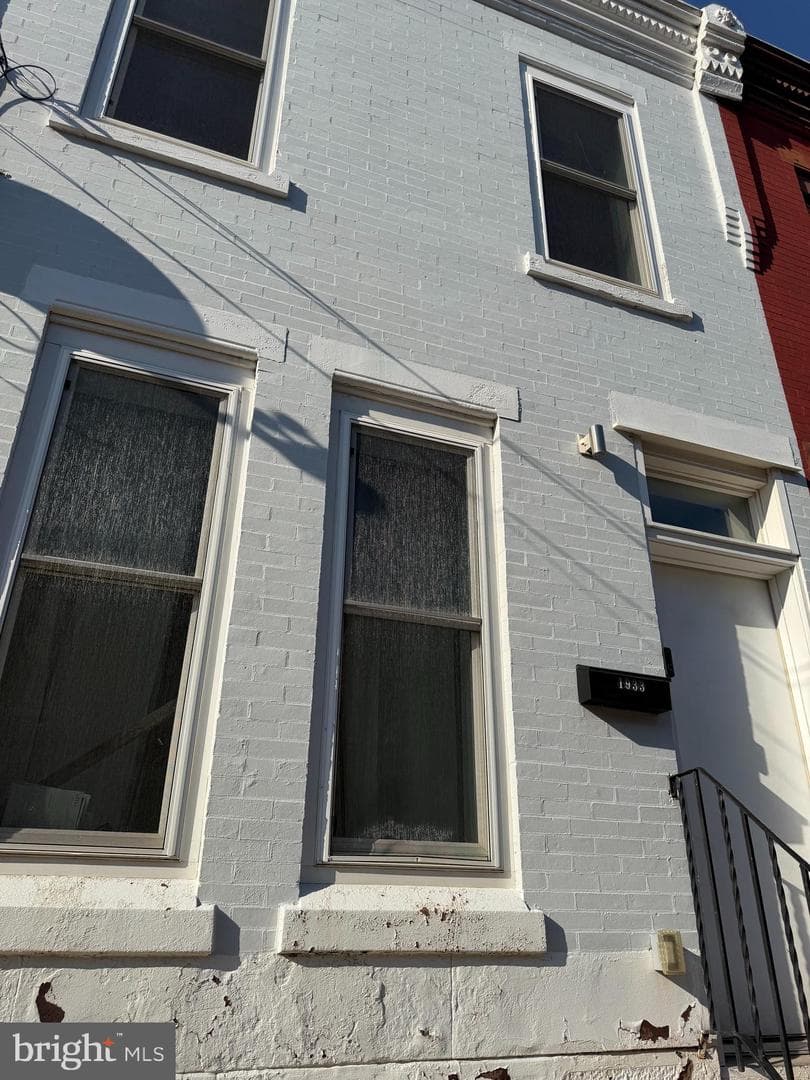 1933 Fontain Street photo 24