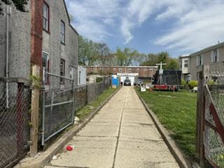 229 E Price Street photo 51