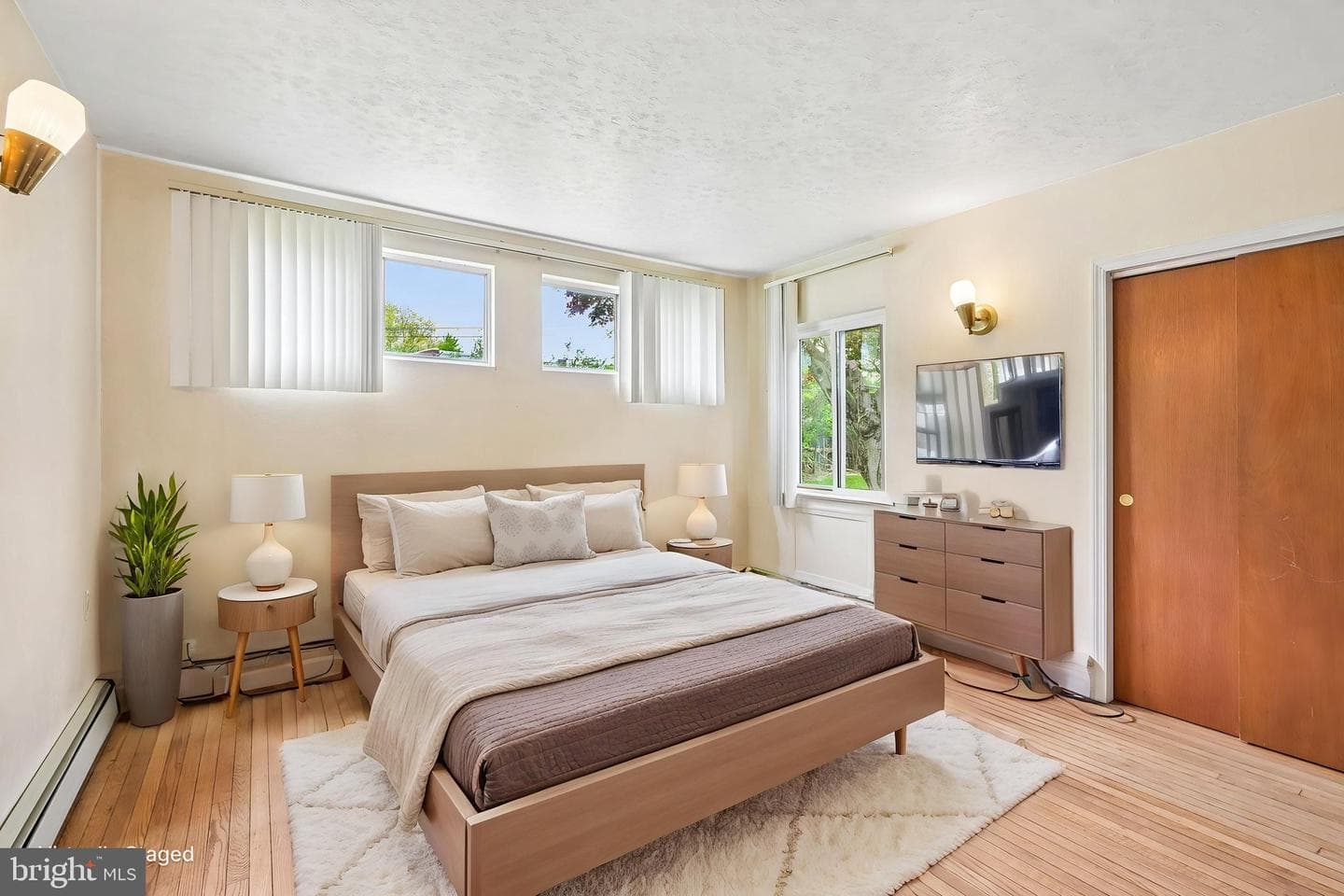 12209 Thornton Road photo 3