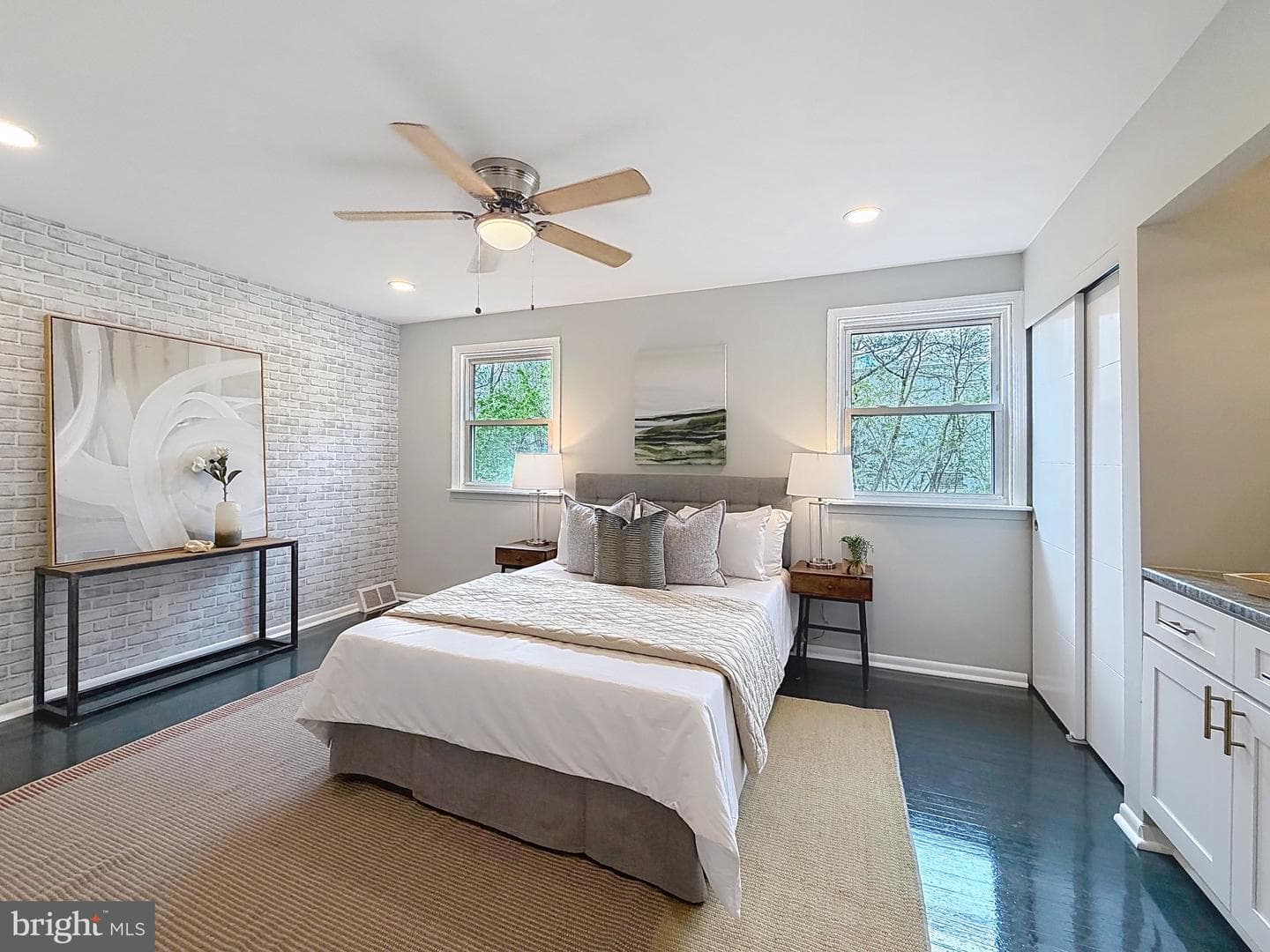 7528 Valley Avenue photo 45
