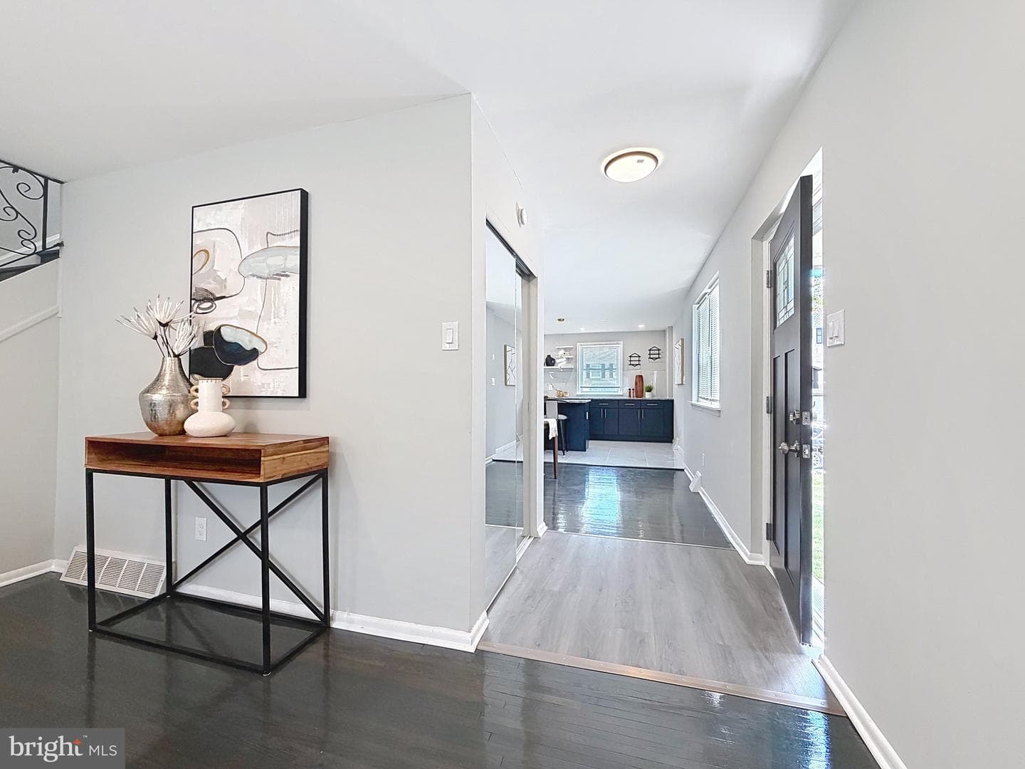 7528 Valley Avenue photo 7