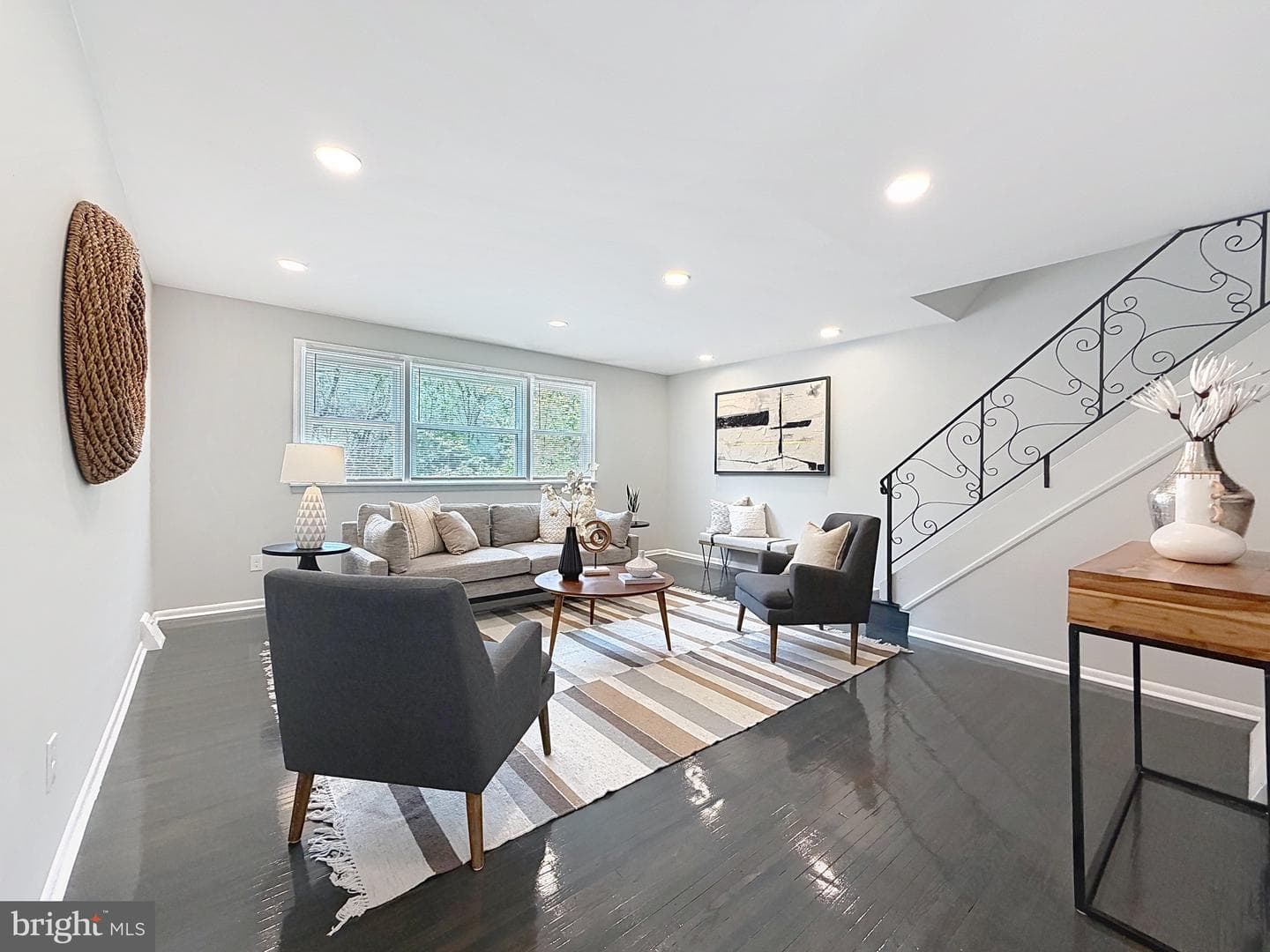 7528 Valley Avenue photo 8