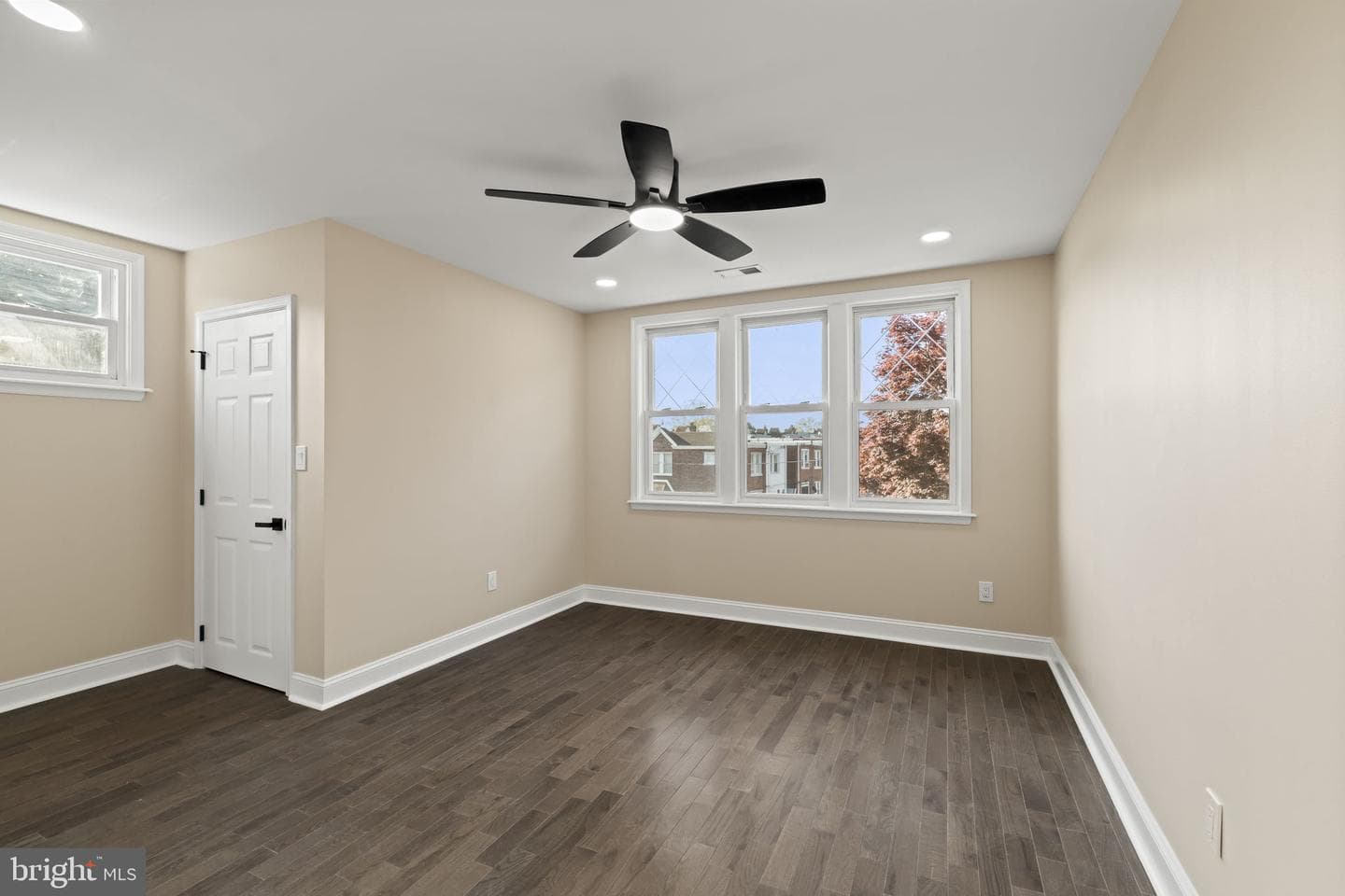 1931 71st Avenue photo 23