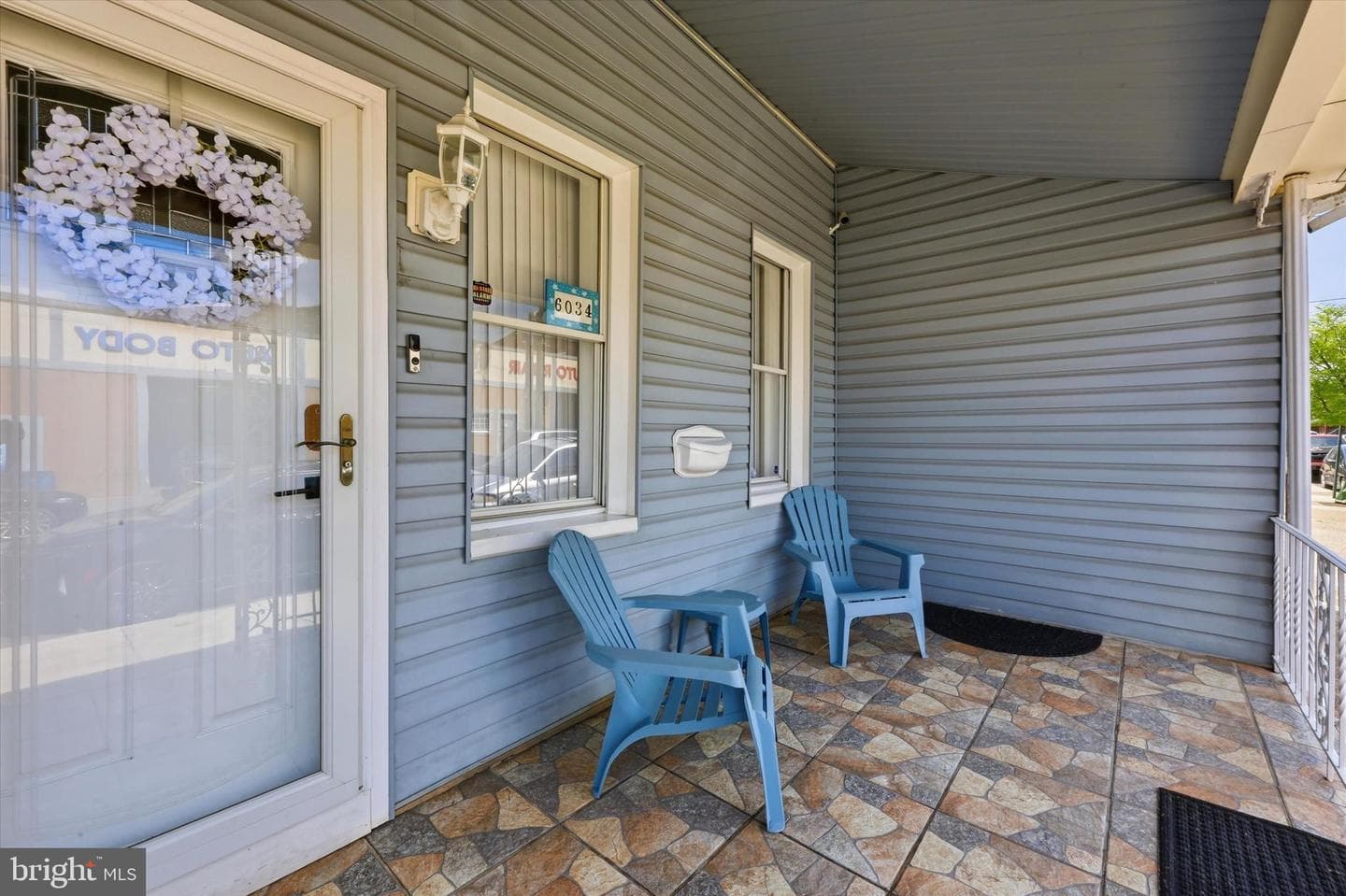 6034 Larchwood Avenue photo 3