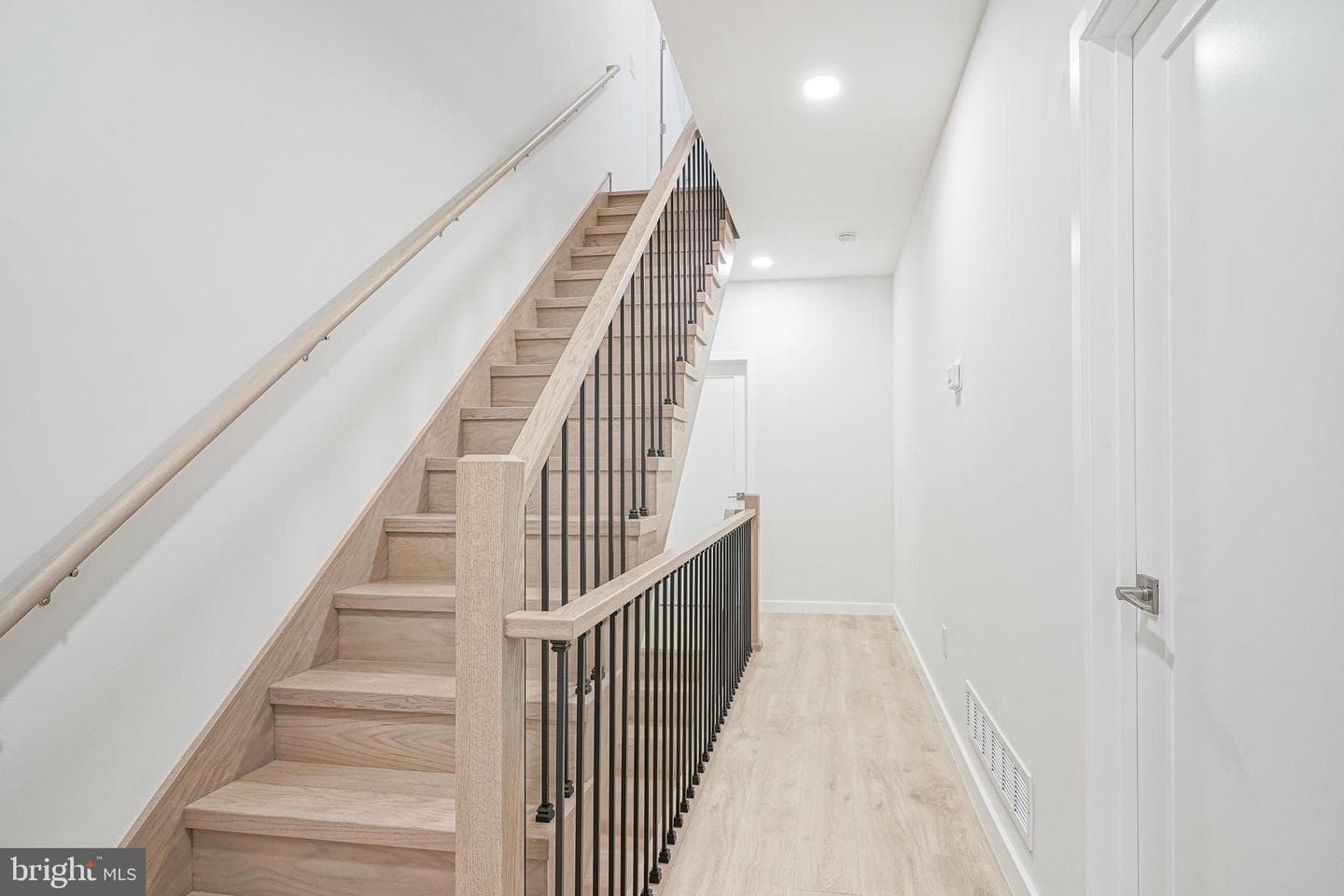 1143 Tasker Street photo 21