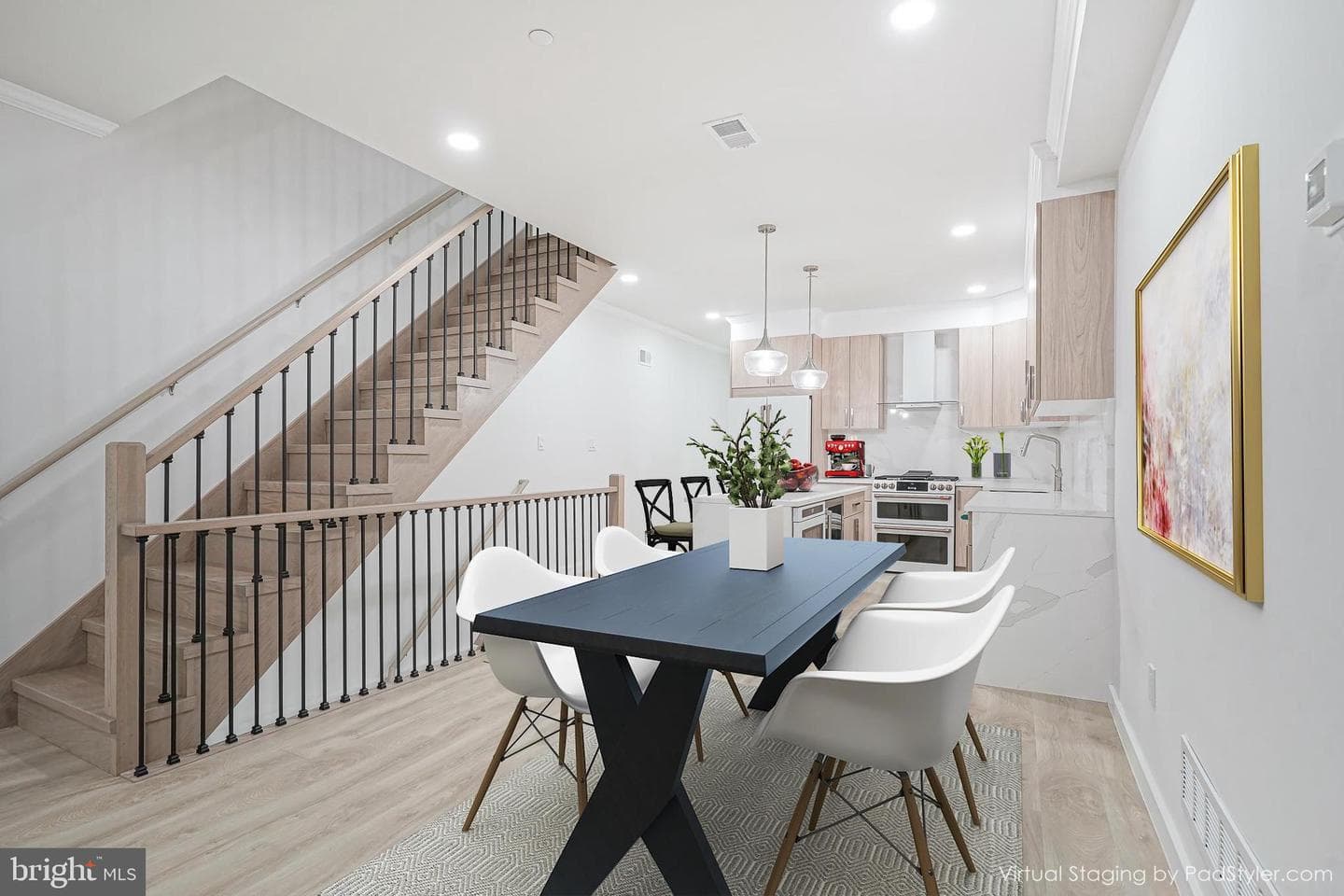 1143 Tasker Street photo 4