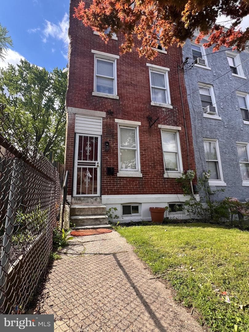 3440 W Allegheny Avenue, Philadelphia