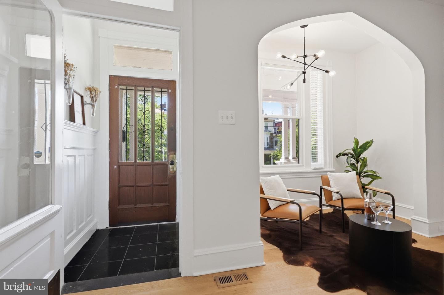 355 W Duval Street photo 4