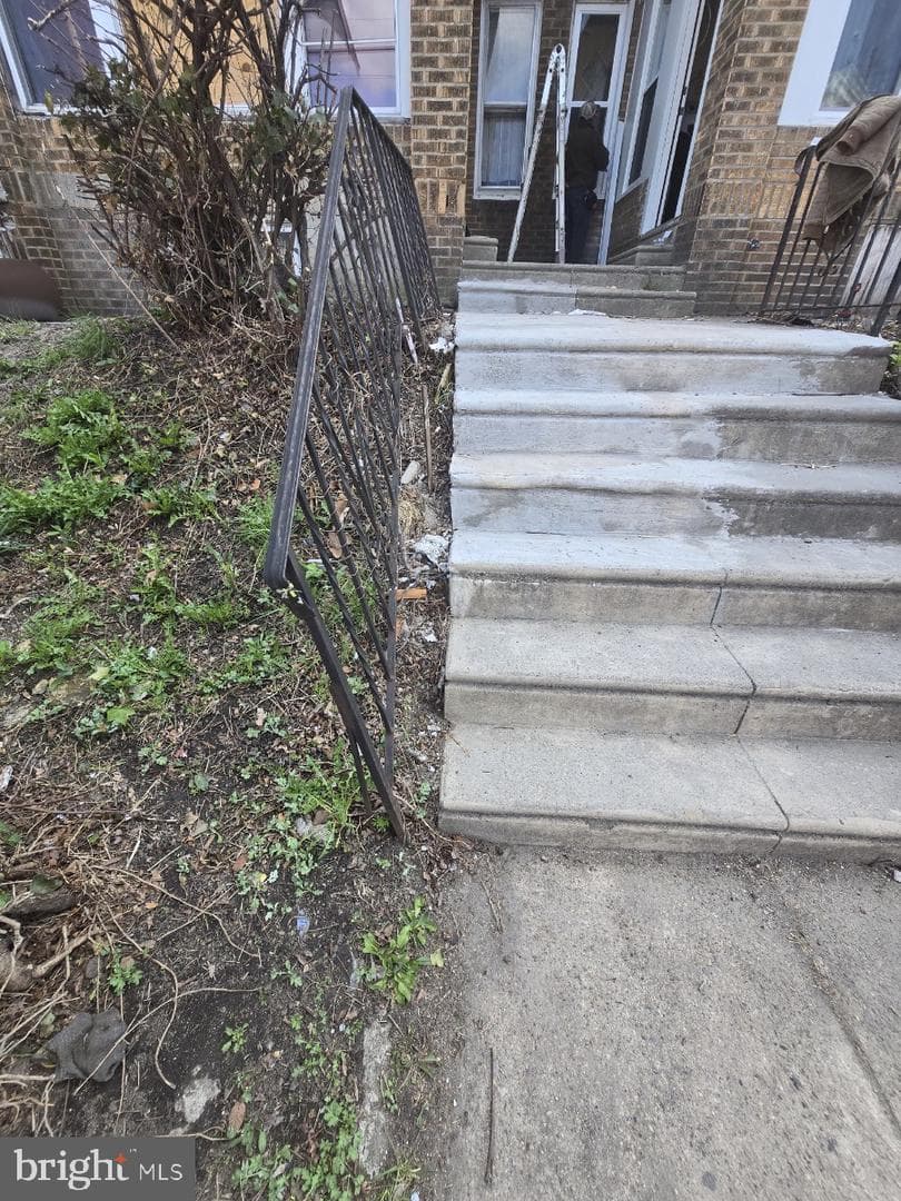 1026 W Olney Avenue photo 3