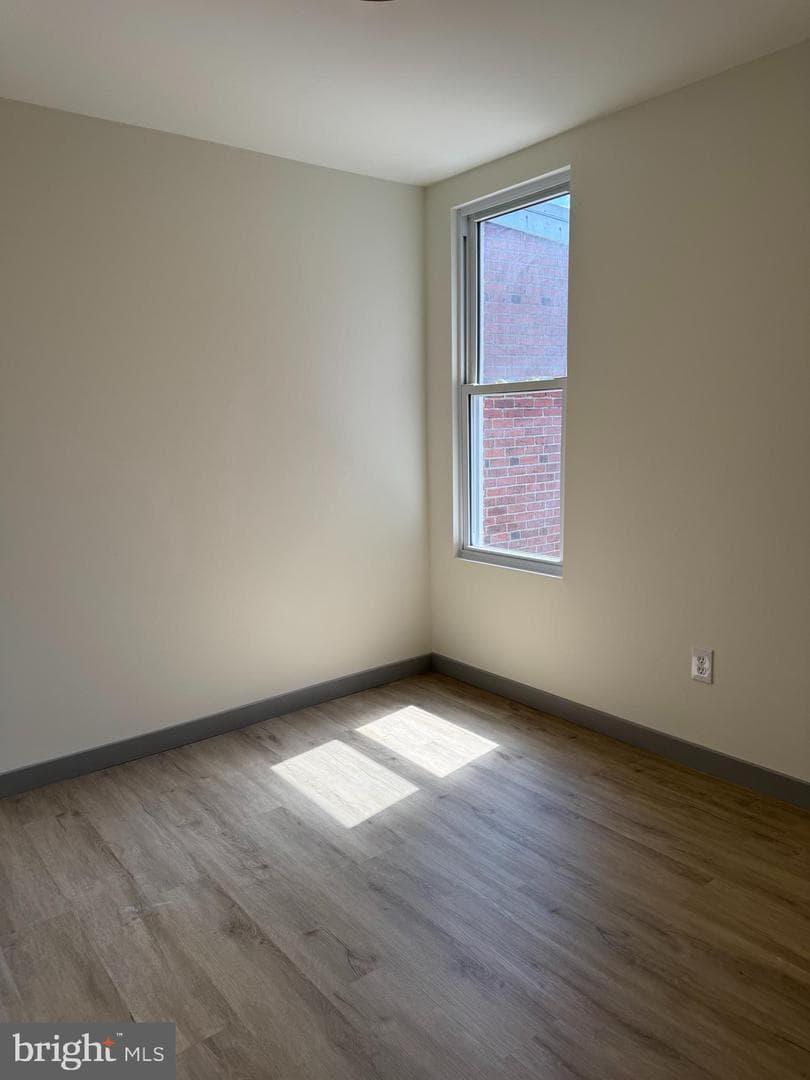 7816 Temple Road photo 9