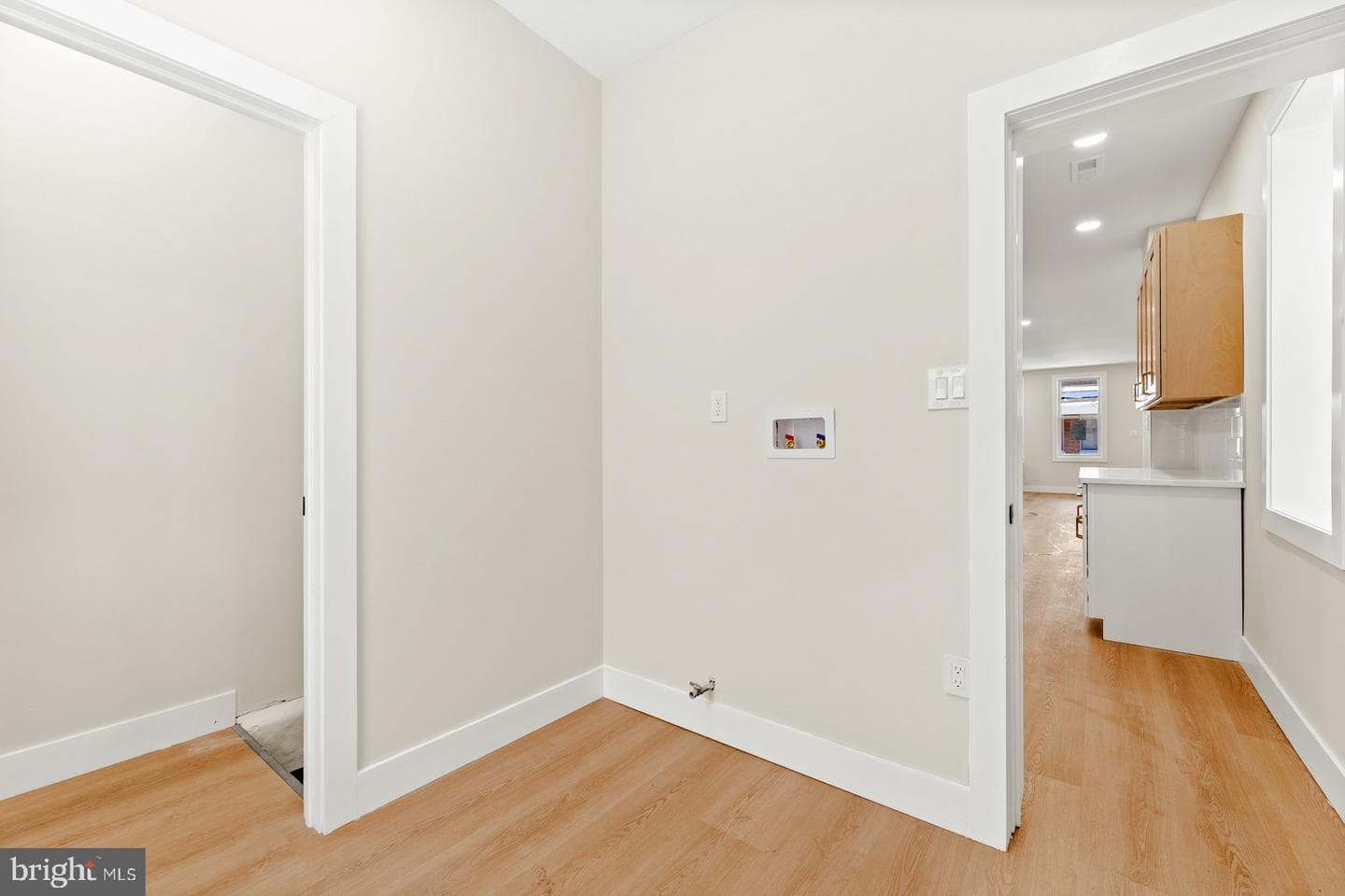 3848 N Sydenham Street photo 16