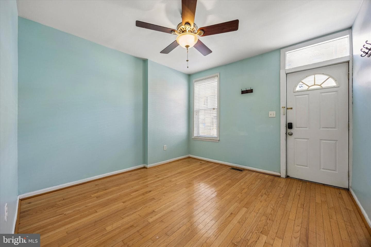 4334 Fleming Street photo 4
